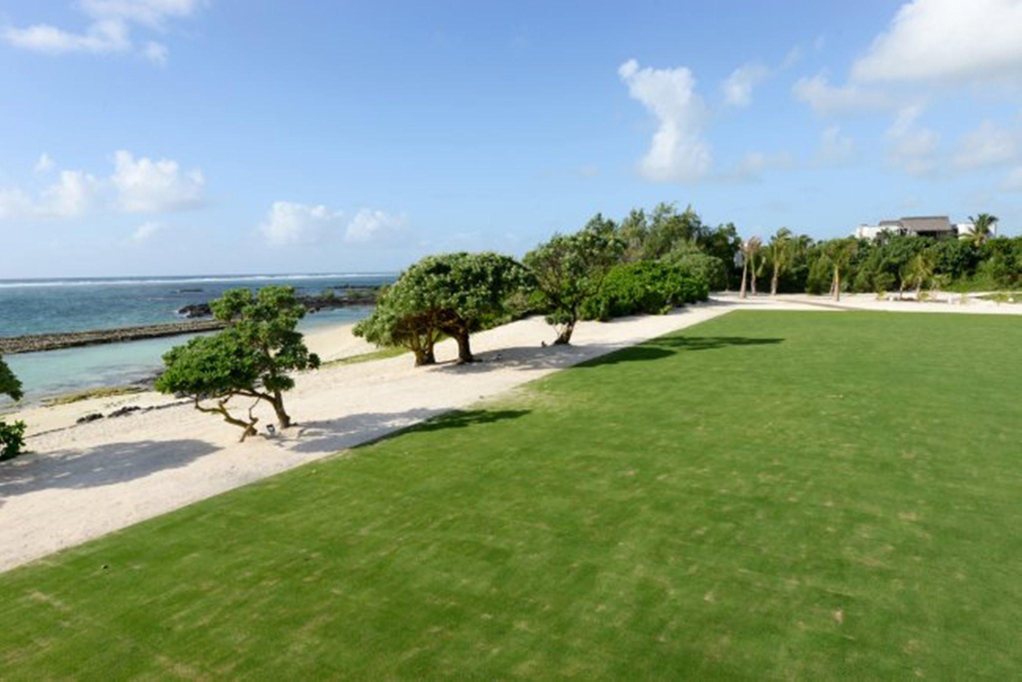 Long Beach Mauritius Belle Mare Exterior photo